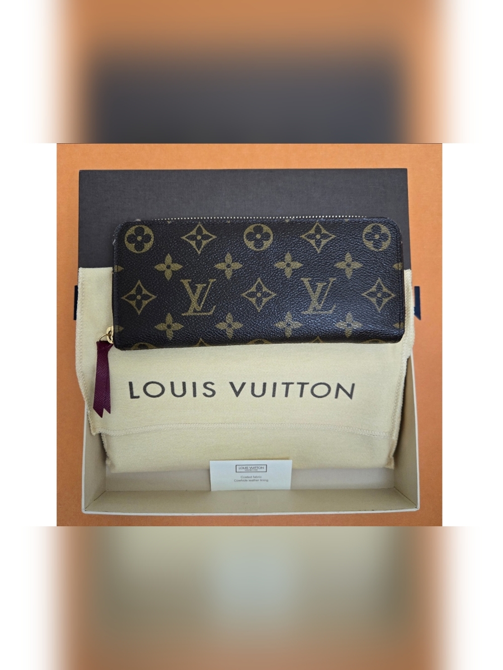 Authentic Louis Vuitton Zip Around  Wallet  Burgundy Interior